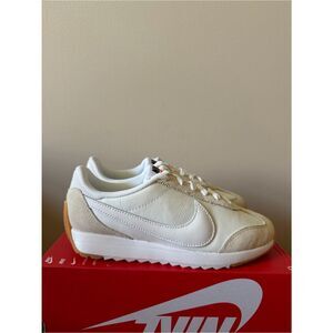 Nike Pacific White HM4771-103 Women’s Size 6